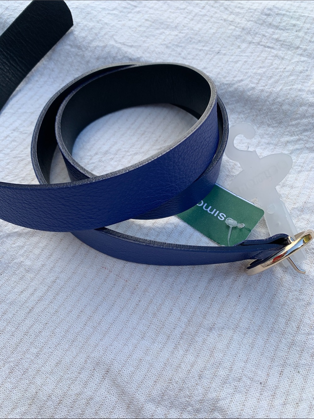 NWT Simons Premium Italian Leather Belt – Royal Blue (Size M)